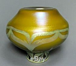 Mystère Iridescent Art Glass Vase Tiffany Studios Steuben Quezal Nash Kew Blas
