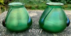 Paire De Vases De Verre Vert Irisé Art Nouveau Loetz