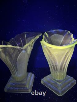 Paire Vintage de Vases Greta Walther & Sohne Années 1930 Verre Manganèse Art Déco