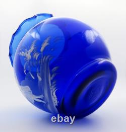 Paire de vases en verre bleu Mary Gregory soufflés à la main, véritables, de la fin du 19ème siècle.