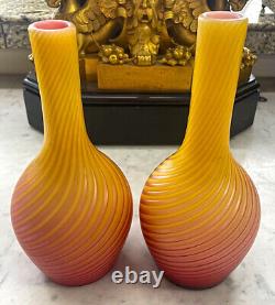 Paire de vases en verre d'art Swirl pompeien de Steven's et William's du XIXe siècle