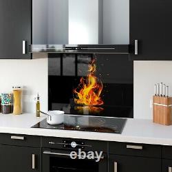 Panneau de cuisinière en carreaux de verre rétroéclairé de n'importe quelle taille avec des bûches de feu et des flammes la nuit