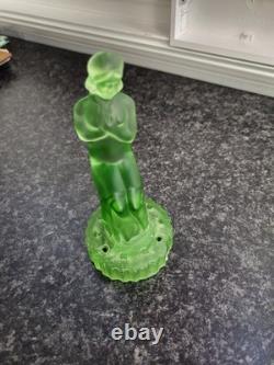 Pièce maîtresse Art déco rare et superbe Muller Schweig à l’uranium avec figurine