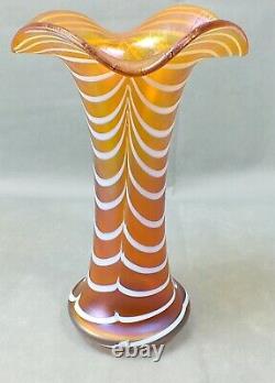 Poschinger Art Noveau Irridescent Plein Peather Bohemian Marigold Vase En Verre