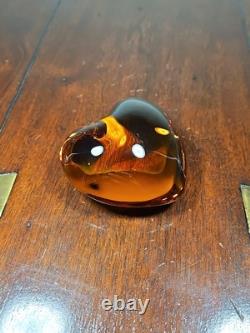 Presse-papier en cristal français Baccarat vintage en forme de cœur orange soufflé