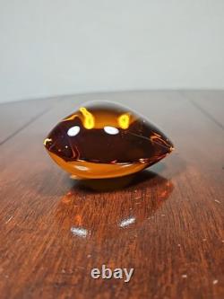 Presse-papier en cristal français Baccarat vintage en forme de cœur orange soufflé