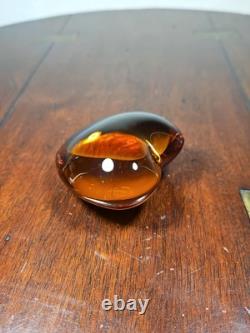 Presse-papier en cristal français Baccarat vintage en forme de cœur orange soufflé