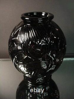 Rare Pierre D’avesn Français Art Déco Black Ebony Les Nenuphars Vase France 1925