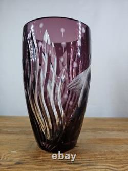 Rare vase en verre d'art britannique en forme d'espadon gravé en améthyste de Watford Deep Water