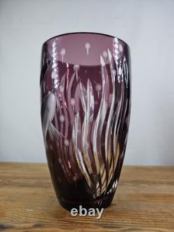 Rare vase en verre d'art britannique en forme d'espadon gravé en améthyste de Watford Deep Water