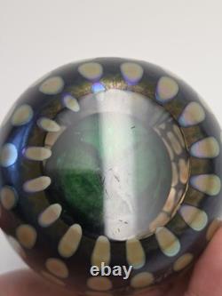 Série reptilienne de Tom Philabaum : presse-papier en verre d'art en forme d'œuf irisé