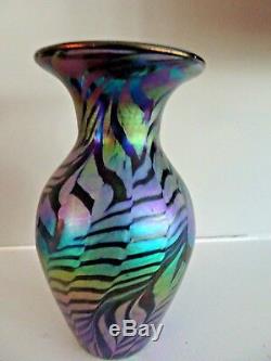 Signé Lundberg Studios Art Glass Arc-en-cascade Bouteille Vase 2012 Iridescent