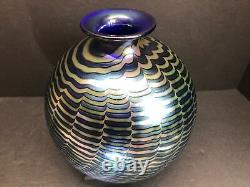 Steven Correia Art Verre Bleu Irisé Tut Sphere Vase Signé 7.50 Tall