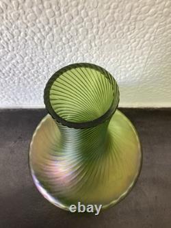 Trio de vases bohèmes Art nouveau irisés Kralik. Vers 1900. Très bon état.