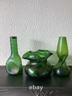Trio de vases en verre irisé bohémien. Loetz ou Kralik vers 1900