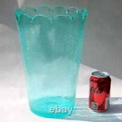 Un grand vase en verre d’art moderniste du milieu du siècle, rétro à effet craquelé glacé, 31,5 cm, vers les années 1970+