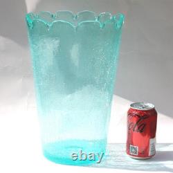 Un grand vase en verre d’art moderniste du milieu du siècle, rétro à effet craquelé glacé, 31,5 cm, vers les années 1970+