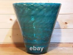 Un magnifique vase vintage des années 80 en verre de Murano, grand, bleu aquatique, 9x12 pouces, en parfait état.
