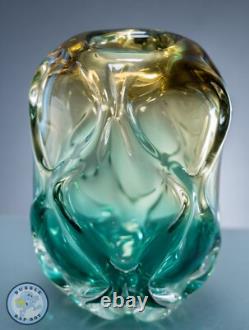 VASE EN VERRE D'ART JAPONAIS ENVIRON 1960, MI-XXE SIÈCLE, 20 CM DE HAUT