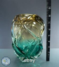 VASE EN VERRE D'ART JAPONAIS ENVIRON 1960, MI-XXE SIÈCLE, 20 CM DE HAUT