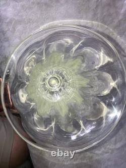 VASE en VERRE soufflé à la main RIBBÉ sur PIED signé ART REED 1995, 9¼ pouces de hauteur