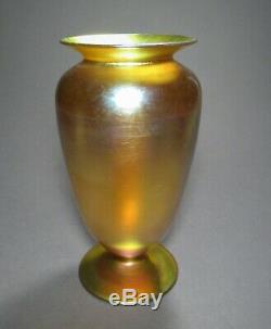 Vase Antique Avec Pieds En Verre D'art Quezal Signé V. 1902-24 Époque Tiffany Steuben Durand