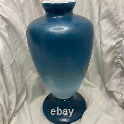 Vase Antique En Verre De Soie Opaline À Grands Pieds Art Nouveau Peint À La Main