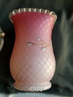 Vase Antique Victorien De Céleri De Verre D’art De Mop Dans Le Cadre Quadruple De Plaque