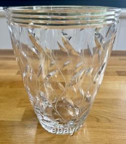 Vase Art déco « Leaf » en cristal de 1938. Clyne Farquharson pour Walsh Walsh. Daté de 1939