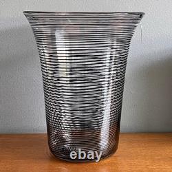 Vase Art déco vintage des années 1930 Stevens and Williams en verre fileté noir et transparent