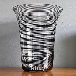 Vase Art déco vintage des années 1930 Stevens and Williams en verre fileté noir et transparent