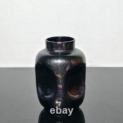 Vase Art nouveau en verre d’art irisé de style Loetz, à fossettes, violet et vert