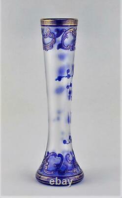 Vase De Cameo En Verre D’art Bleu Avec L’émail D’or Non Signé