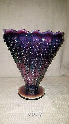 Vase De Ventilateur De Hobnail De Hobnail Opalescent De Prune De Verre D’art De Fenton