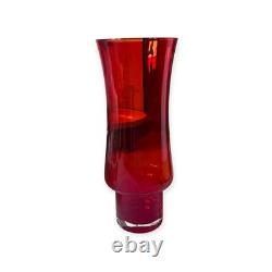 Vase Ruby Red Tulppaani Tamara Aladin Riihimäen Lasi Finlande, années 1970