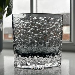 Vase à clous en étain Whitefriars 9685