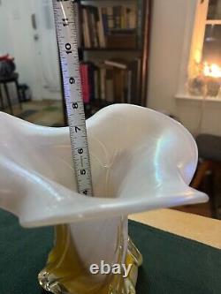 Vase à fleurs en verre artistique Loren Chapman vintage 1990, 8 pouces de hauteur, iridescence bicolore