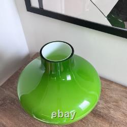 Vase bulbeux en verre cerné vert et blanc d'Empoli vintage 28 cm