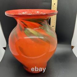Vase d'art orange vert avec éclats dorés en verre d'art vintage