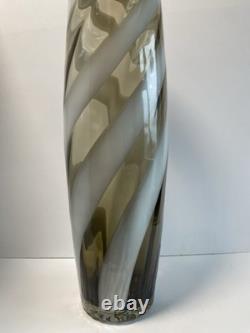Vase de sol en verre Cristalleria Artistica Toscana Empoli des années 1960, 50 cm, à rayures façon sucre d’orge ?