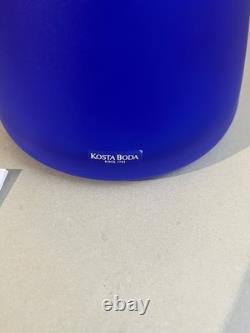 Vase design sablier Stromboli de Kosta Boda par Gunnel Sahlin 1994