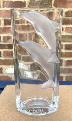 Vase en cristal de plomb Nachtmann avec un design de dauphin magnifique, environ 2,6 kg/5,5 lbs