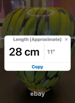 Vase en cristal en verre art soufflé à la main vintage large en bleu cobalt et vert/jaune