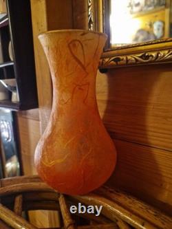 Vase en soie et paille avec effet de feu vintage des années 2000, art anglais