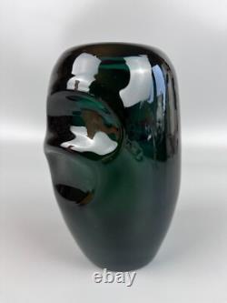 Vase en verre Beranek de Skrdlovice. Art studio bohémien tchèque. Vintage. Vert. 6,25