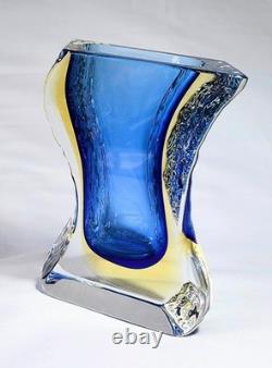 Vase en verre Murano Sommerso Alessandro Mandruzzato bleu et jaune Italie années 1970