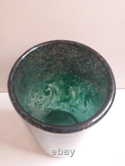 Vase en verre Strathearn vintage des années 1960 avec inclusions de cuivre et marque de saumon sautant sur pontil