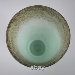 Vase en verre Vasart Art vert tan avec éclats signé Vasart