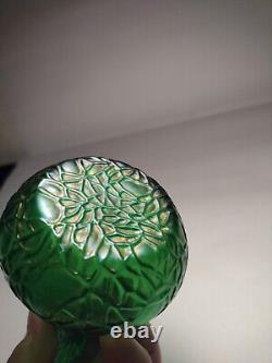 Vase en verre à col en argent marqué de l'atelier Kralik irisé