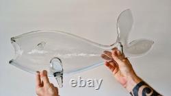Vase en verre art Blenko 971L 21 pouces en verre clair, poisson baleine emblématique des années 1950